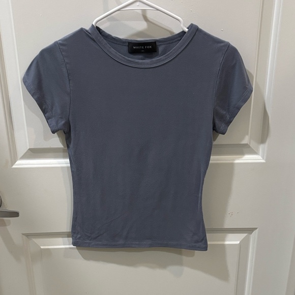 White Fox Boutique Charcoal Short Sleeve Tee - Picture 2 of 4